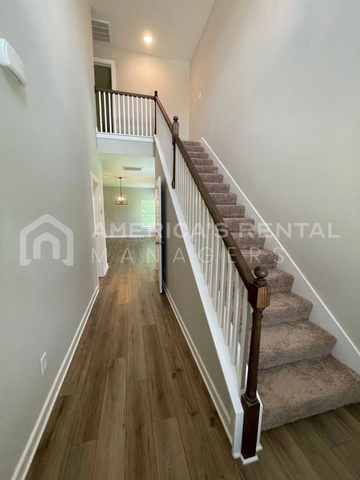 321 Shiloh Creek Dr - Photo 6 of 50