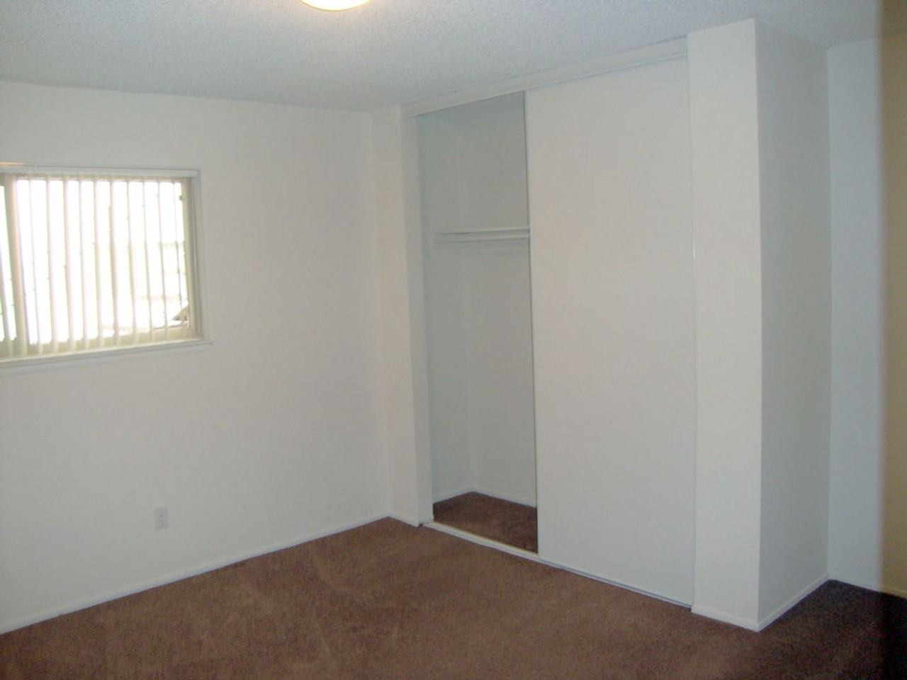 Anderson Court - Photo 4 of 9