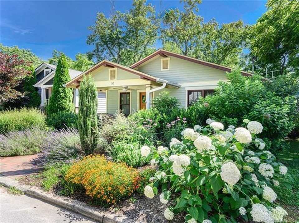 55 Elizabeth Pl - Photo 2 of 24