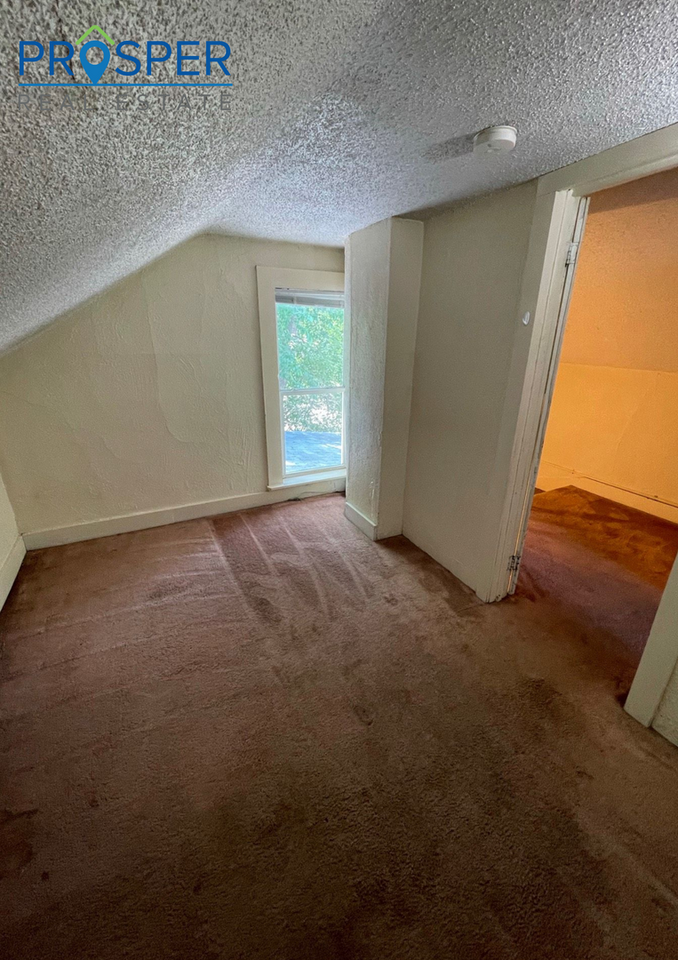 315 9th Ave - Photo 4 of 13