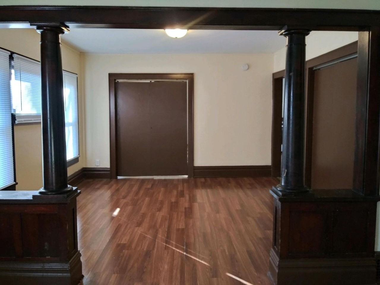 1433 7th Ave - Photo 2 of 9