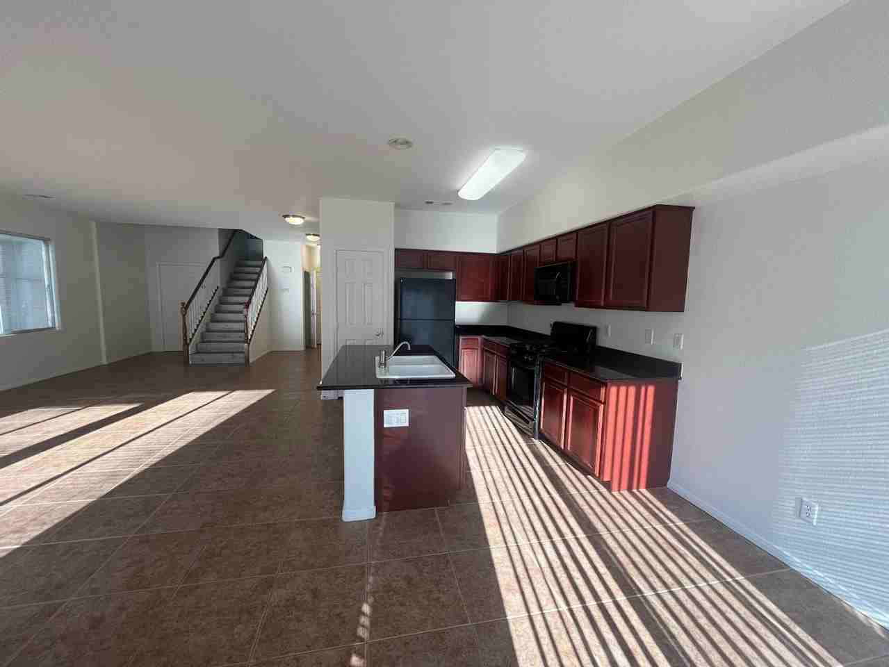 7820 Spartanburg St - Photo 4 of 46