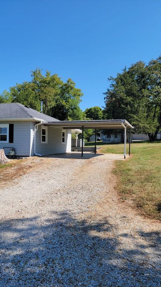 315 W Depot St - Photo 6 of 32