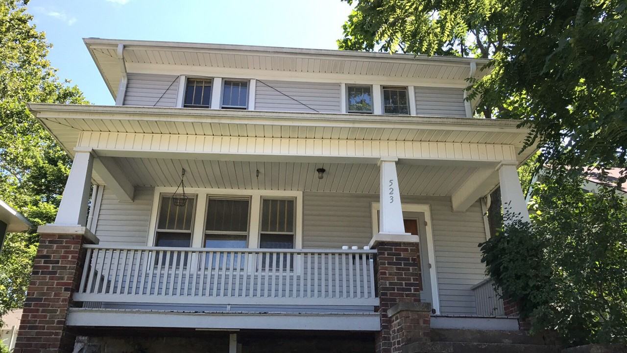 523 S Park Ave - Photo 2 of 20