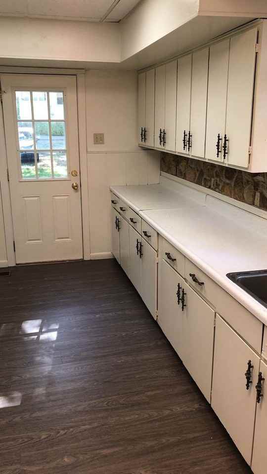 523 S Park Ave - Photo 7 of 20