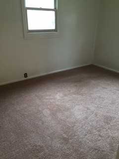 105 S Bryan Ave - Photo 7 of 12