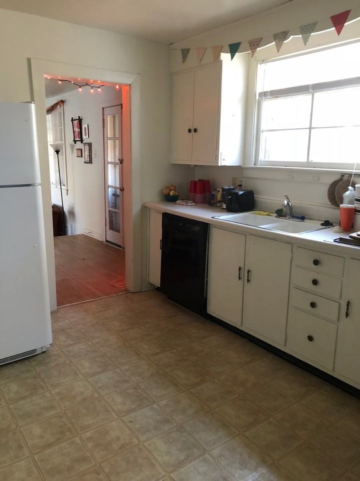 110 S Jefferson St - Photo 7 of 24