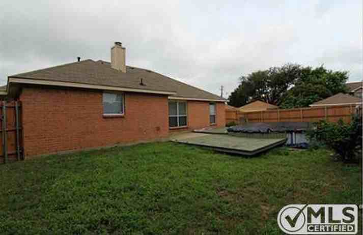 4504 Saint Francis Avenue - Photo 3 of 18