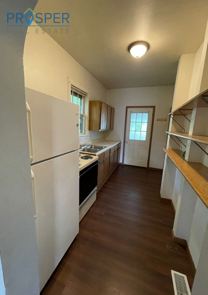716 Niagara St - Photo 6 of 18