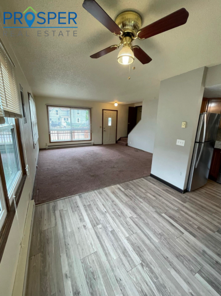 304 9th Ave - Photo 7 of 14
