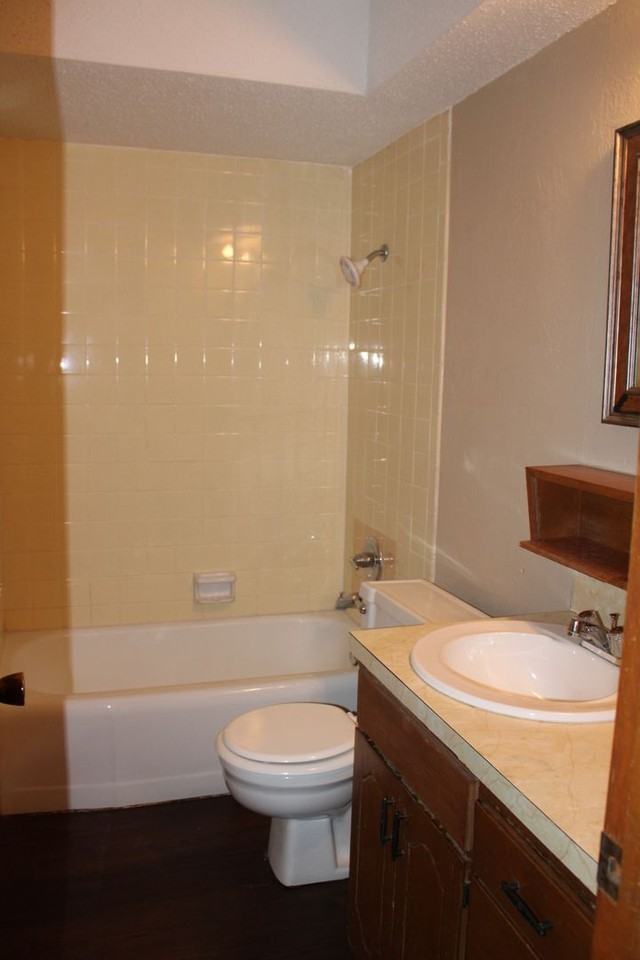 4010 Se 14th Pl - Photo 5 of 26