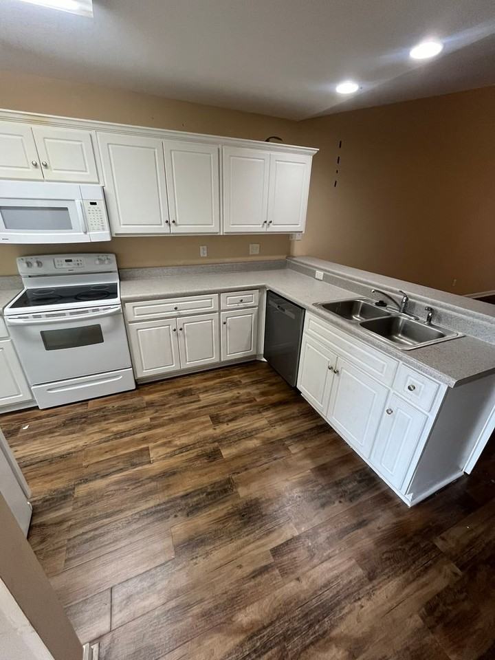 105 Buckhaven Way - Photo 2 of 10