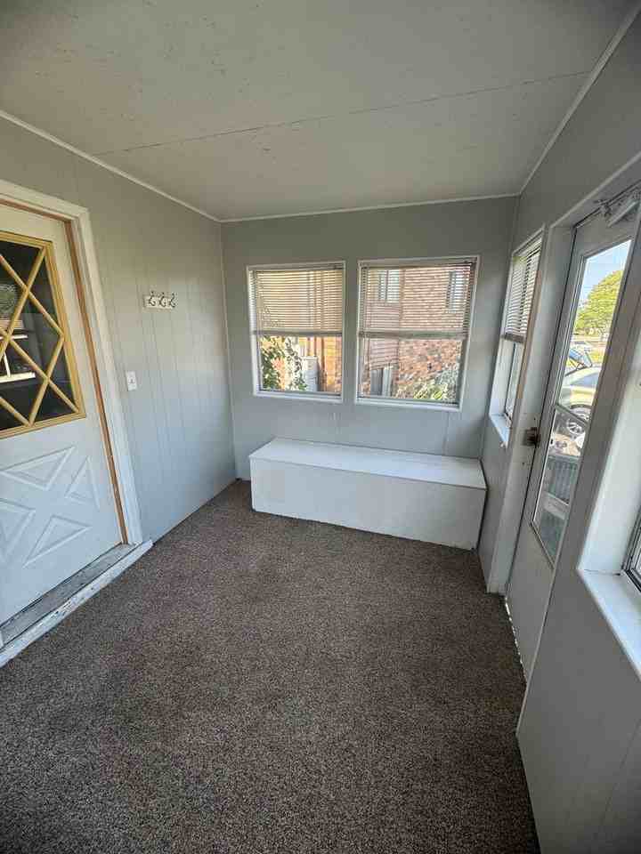 1841 Avenue Of The Cities - Photo 3 of 12