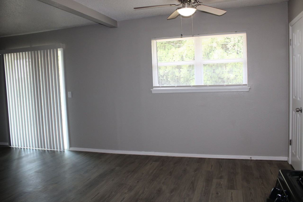 4221 Bonaparte Blvd - Photo 5 of 21