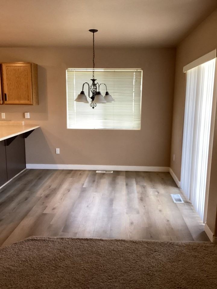 545 E 2015 N - Photo 5 of 14