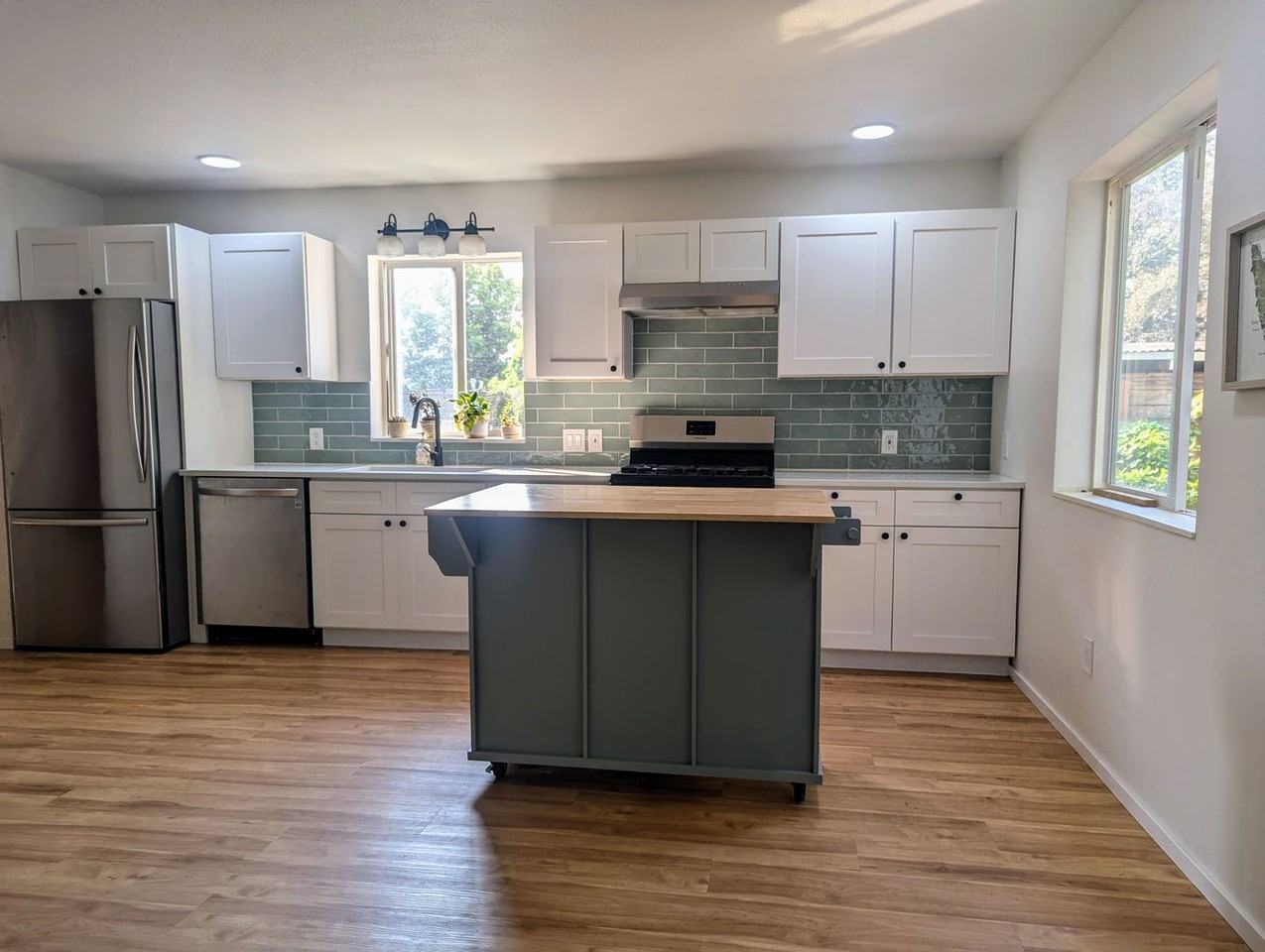 2809 Woburn Street - Photo 2 of 7