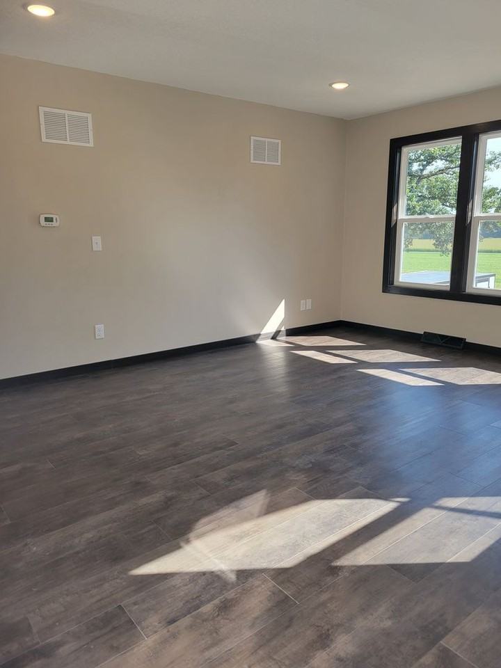 32 Glendale Dr - Photo 3 of 25