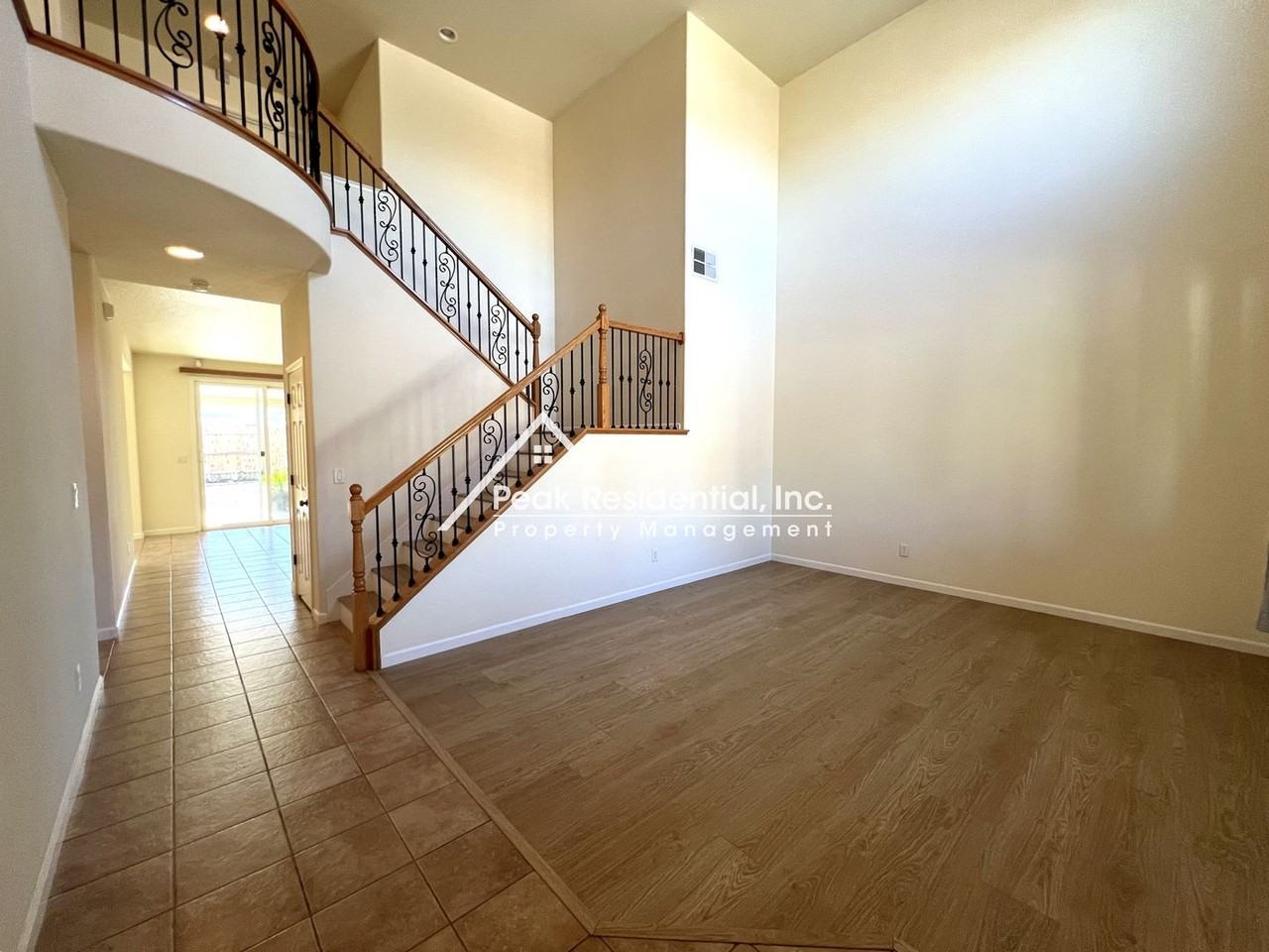 8220 Sheldon Place Dr - Photo 3 of 34