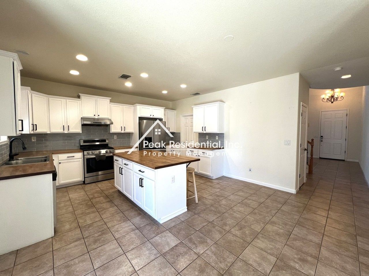 8220 Sheldon Place Dr - Photo 6 of 34