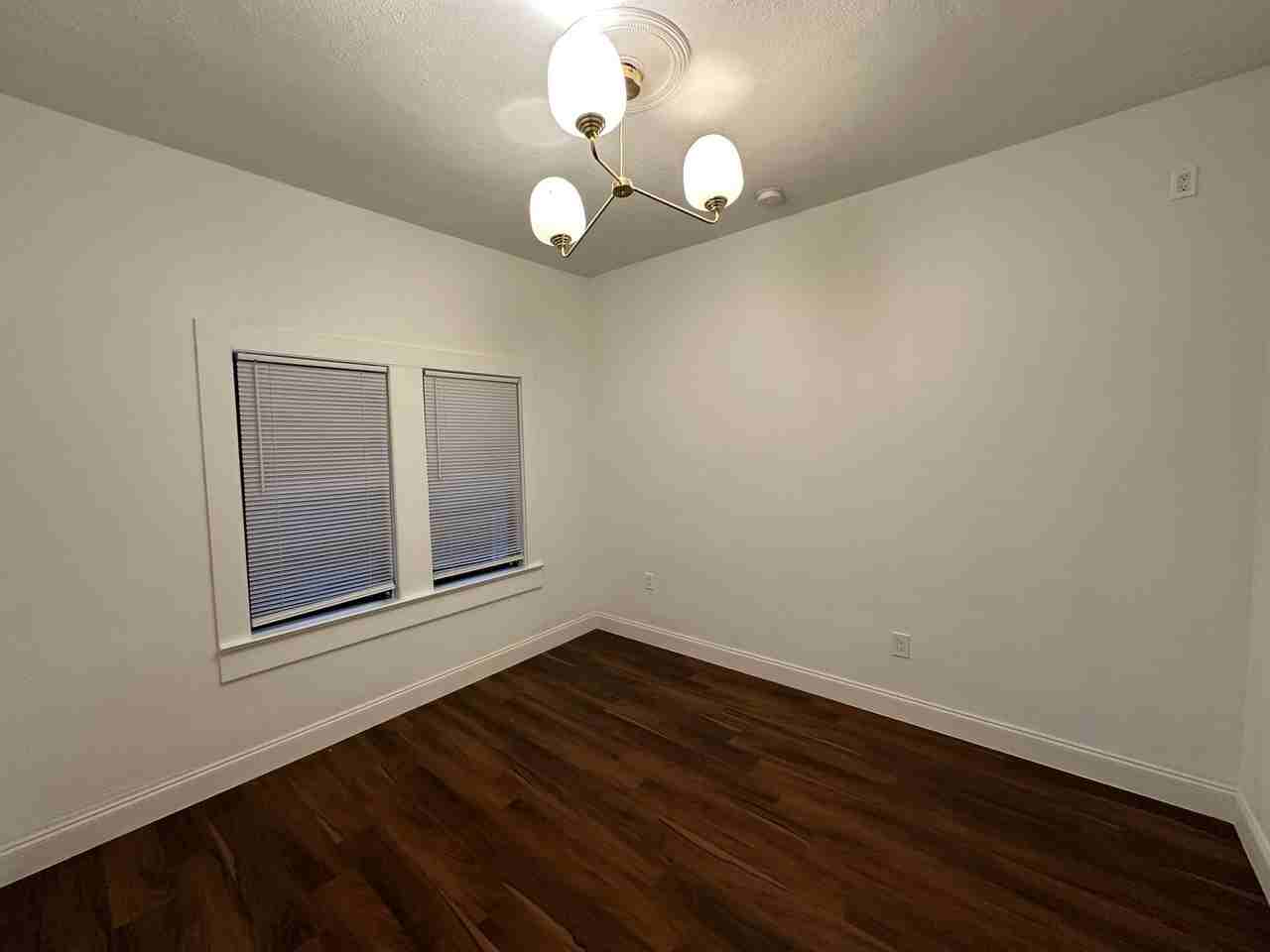 6506 N Wellington Ave - Photo 4 of 47