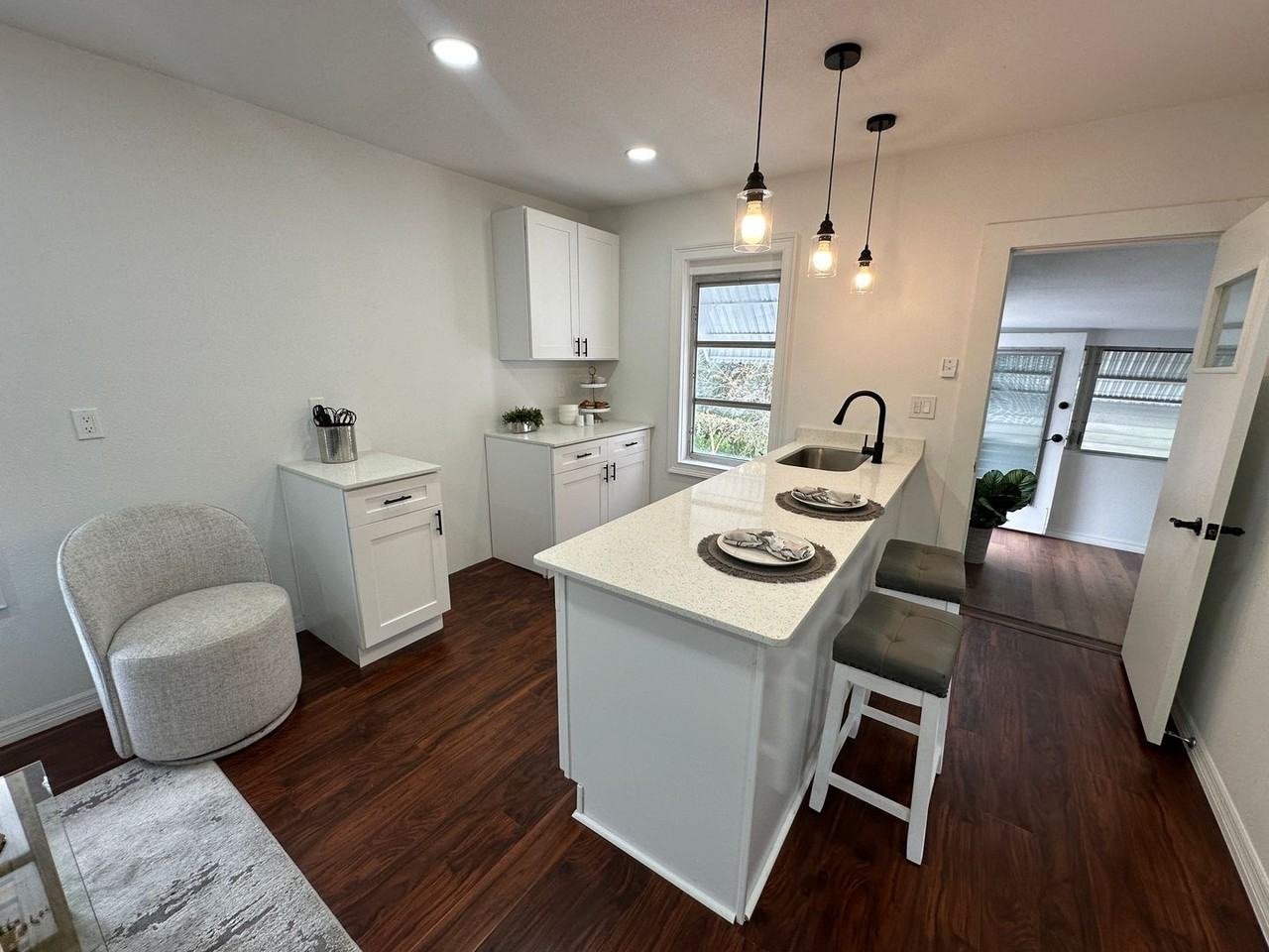 6506 N Wellington Ave #B - Photo 5 of 14