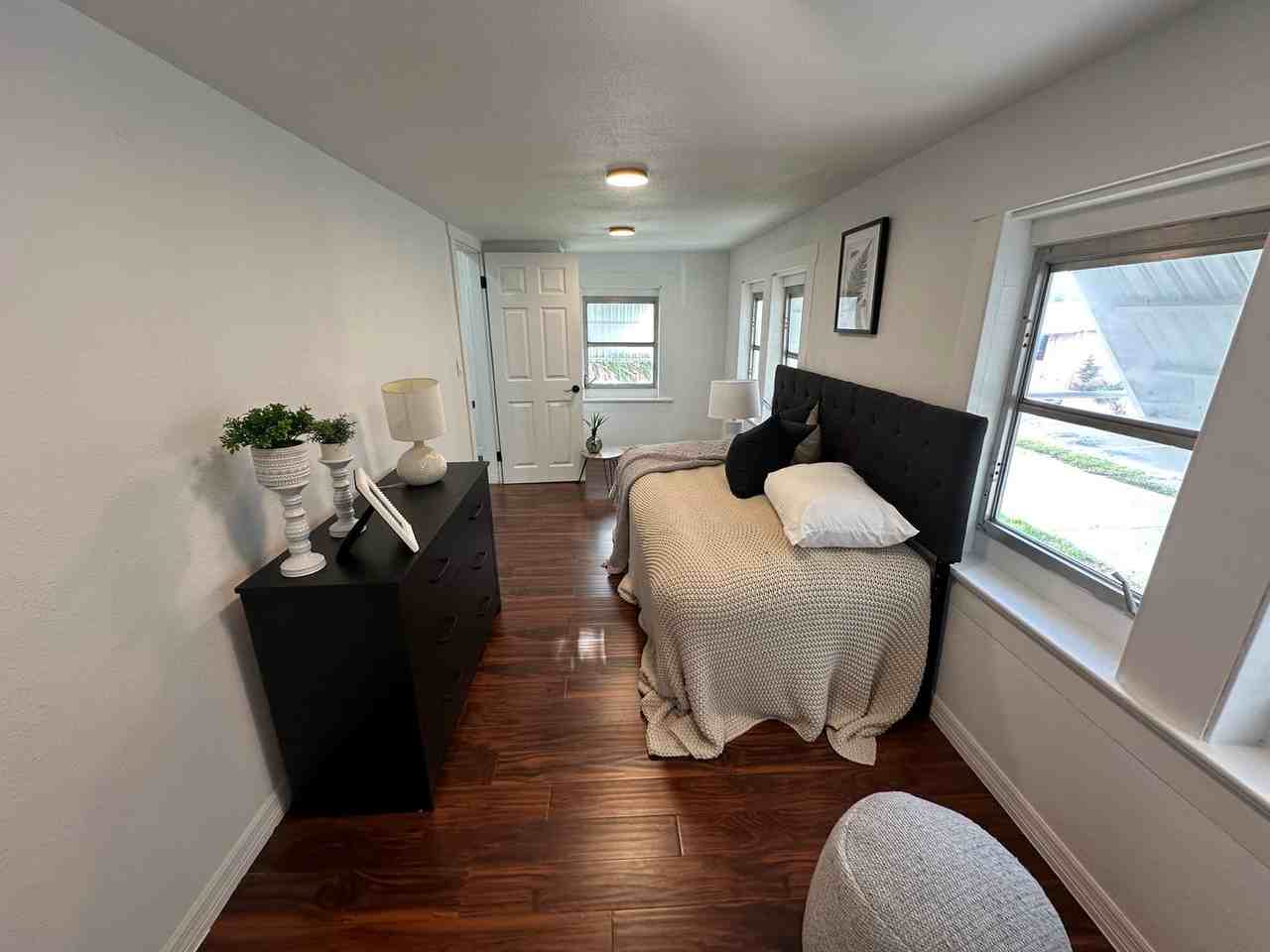 6506 N Wellington Ave #B - Photo 7 of 14