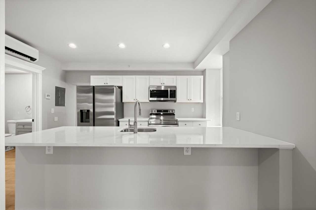 14 Dock Street - Photo 2 of 9