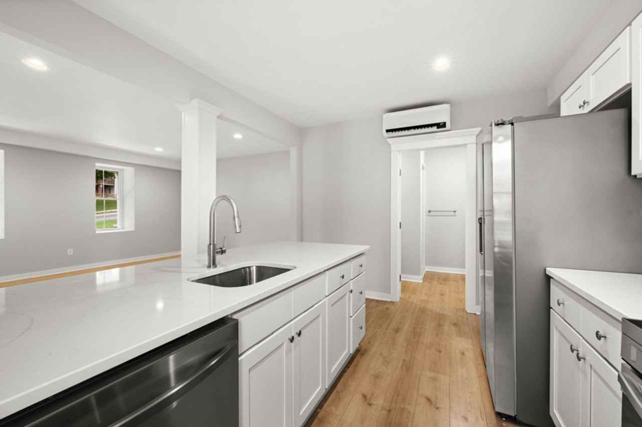 14 Dock Street - Photo 3 of 9