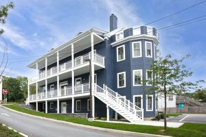 featured image of 14 Dock St #3W