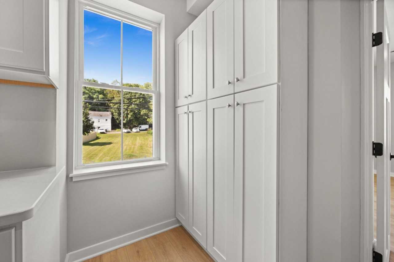 14 Dock St #3W - Photo 7 of 8