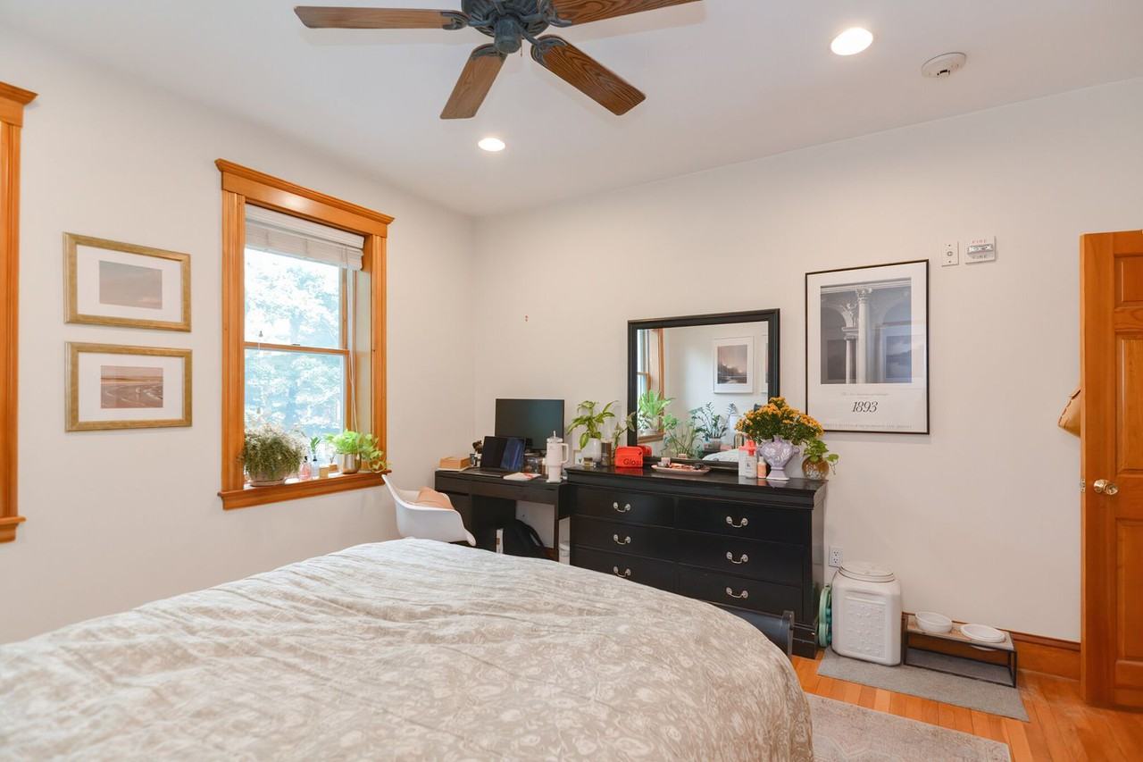 90 Browne St - Photo 3 of 20