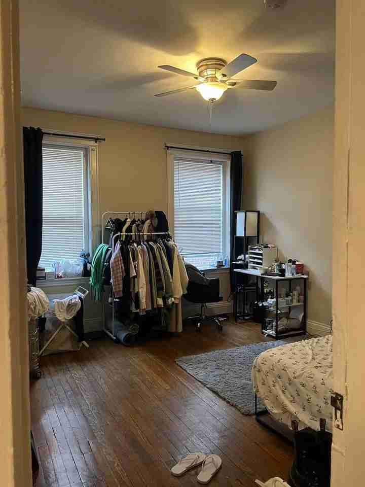 1191 Commonwealth Ave - Photo 2 of 7