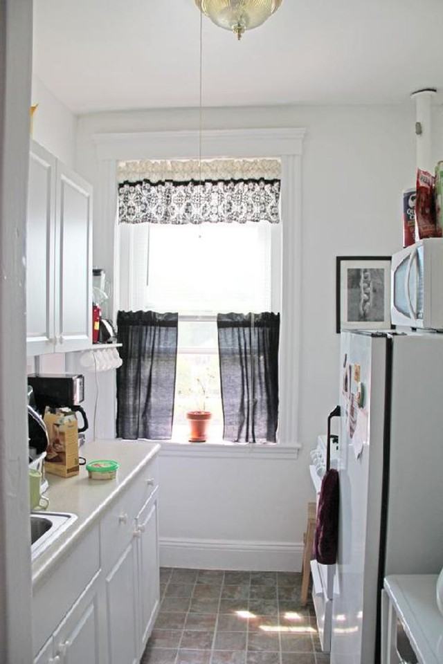 1454 Commonwealth Ave - Photo 4 of 10