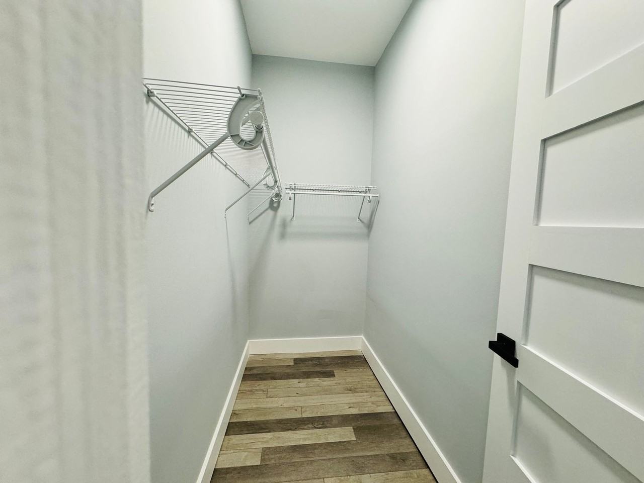 1105 E 38th St - Photo 5 of 17