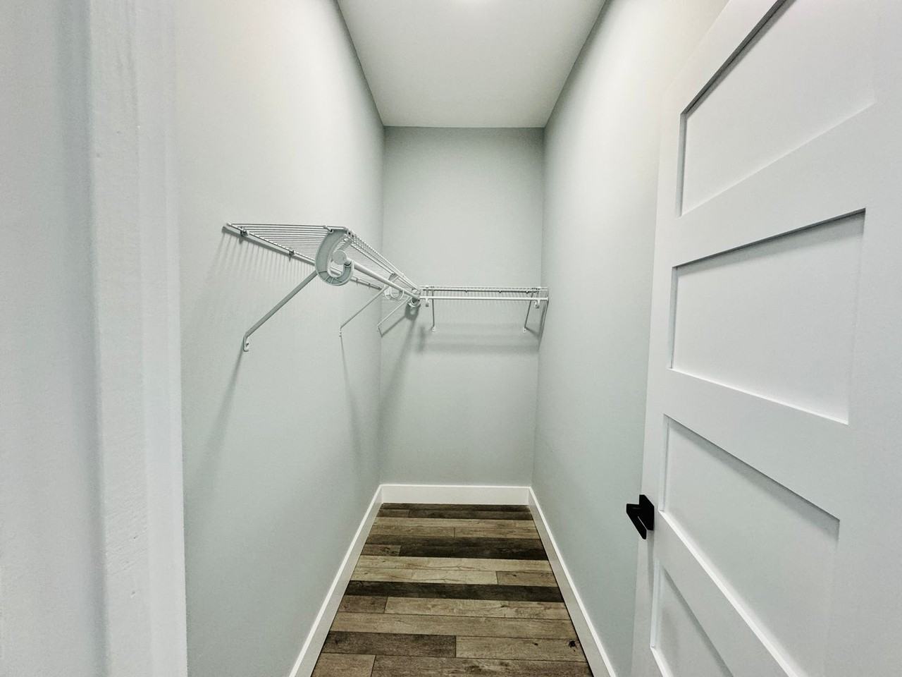 1107 E 38th St - Photo 6 of 20