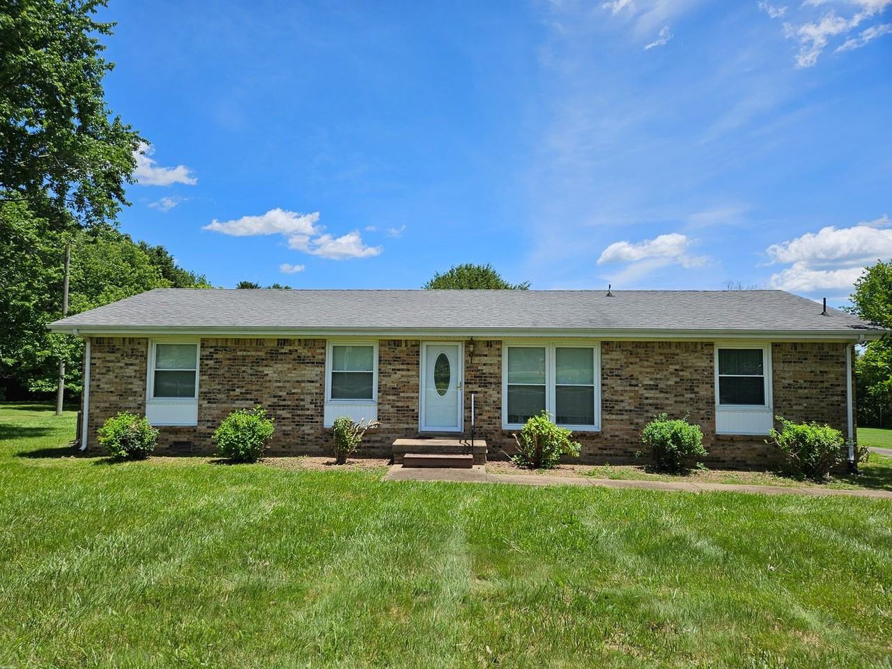 800 Golf Club Dr - Photo 2 of 19