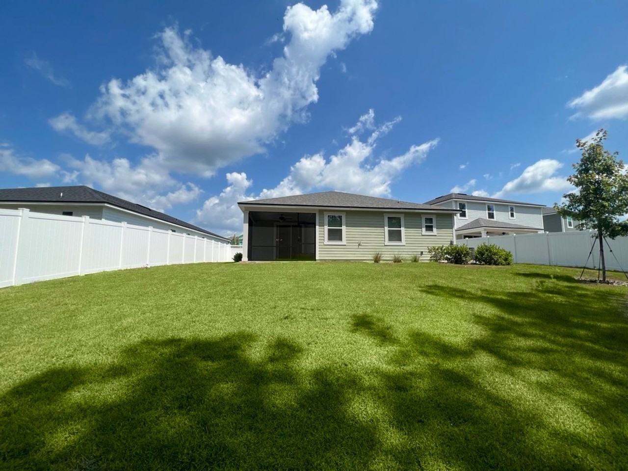 172 Sawgrass Dr - Photo 2 of 44