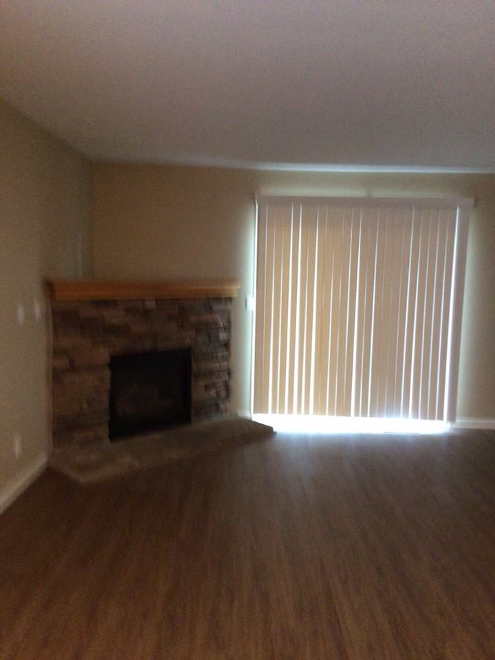 2111 Nw 12th St - Photo 3 of 13