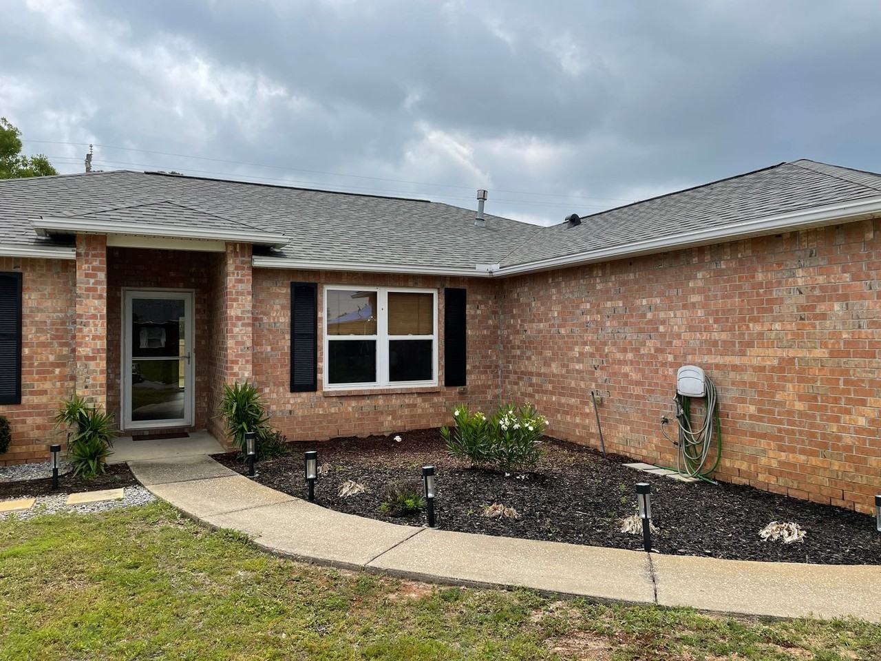 688 Buoy Dr - Photo 2 of 26