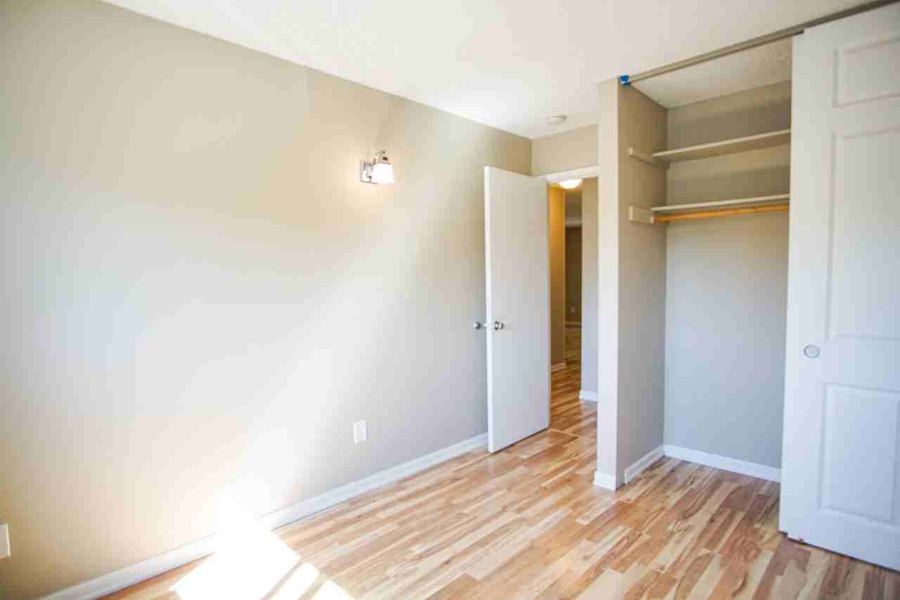 1533 Se Stark St - Photo 7 of 10