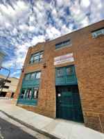 featured image of 400 E Clayton St