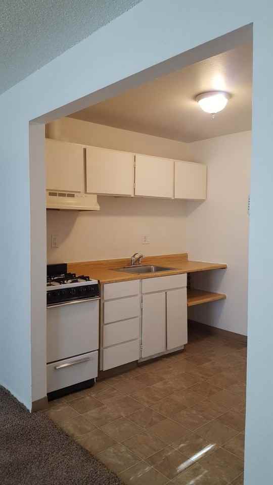 195 Circle Dr (Send WO's to Rex) - Photo 3 of 7