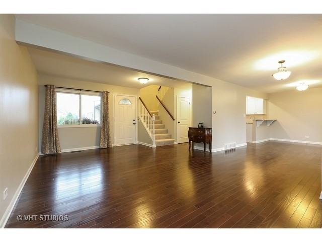 10 Hawthorne Square - Photo 2 of 10