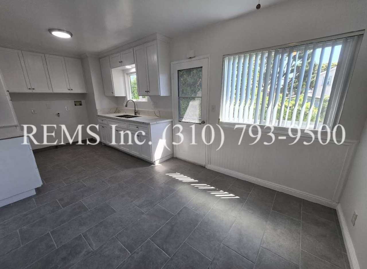 LCC01 - Photo 3 of 21