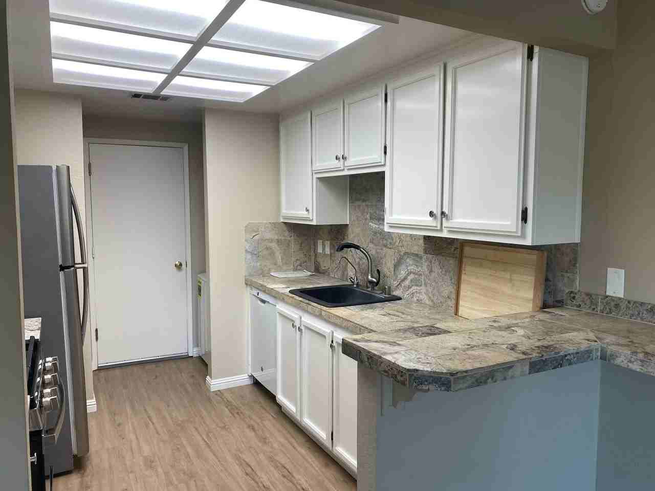 5814 Yawl St - Photo 2 of 9