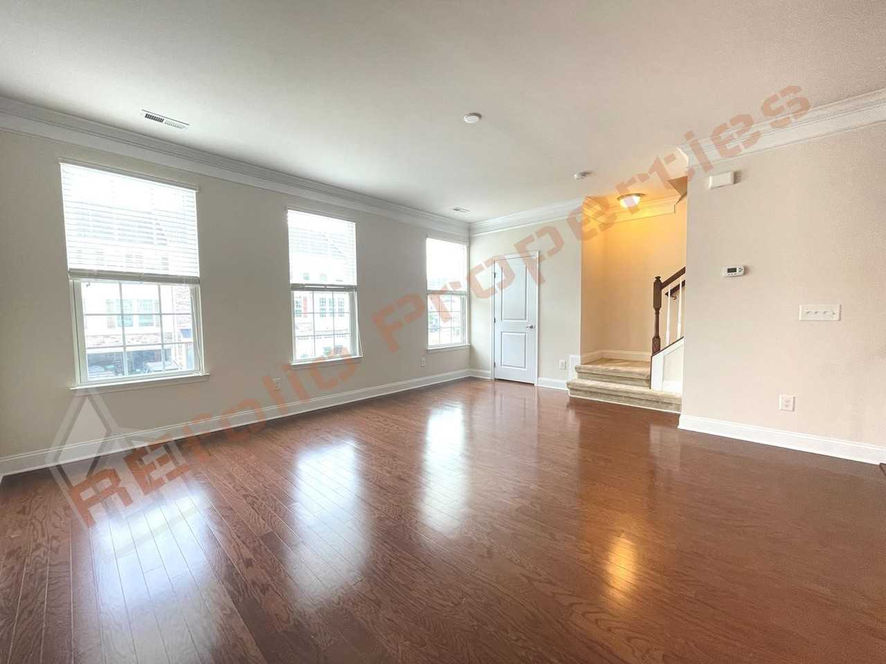 1140 Boxcar Way - Photo 7 of 31