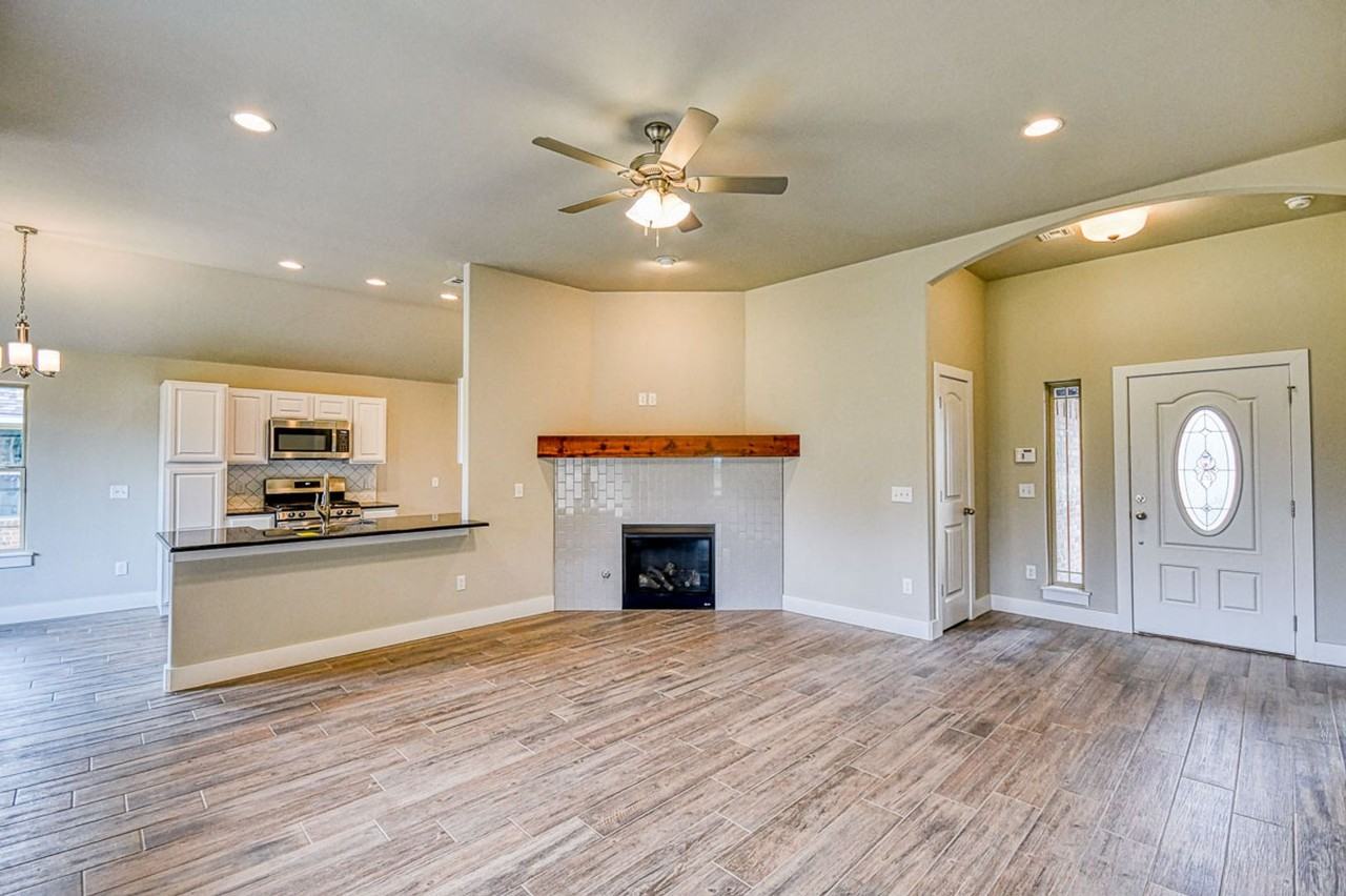 1016 E Jackrabbit Ln - Photo 5 of 29