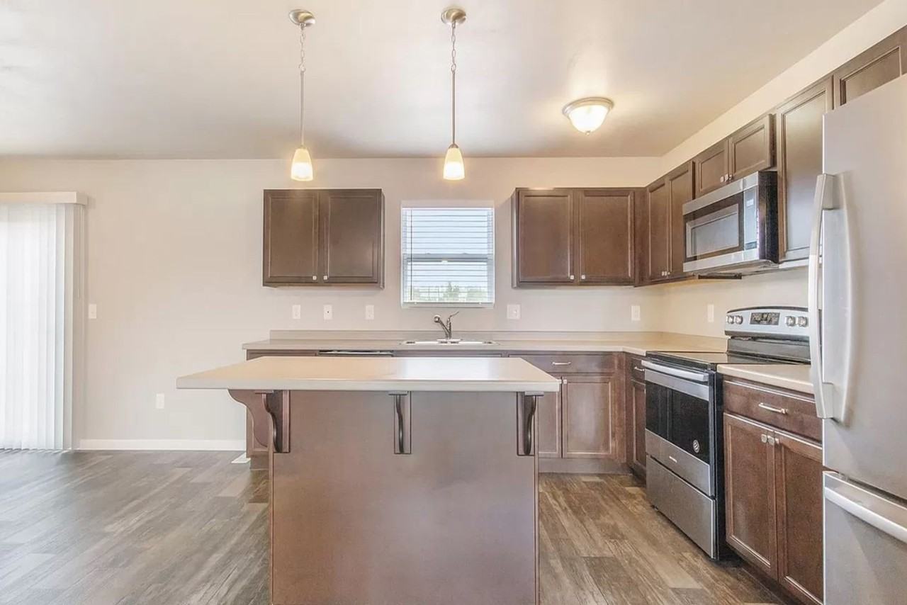 8644 Swartz River Dr - Photo 3 of 26