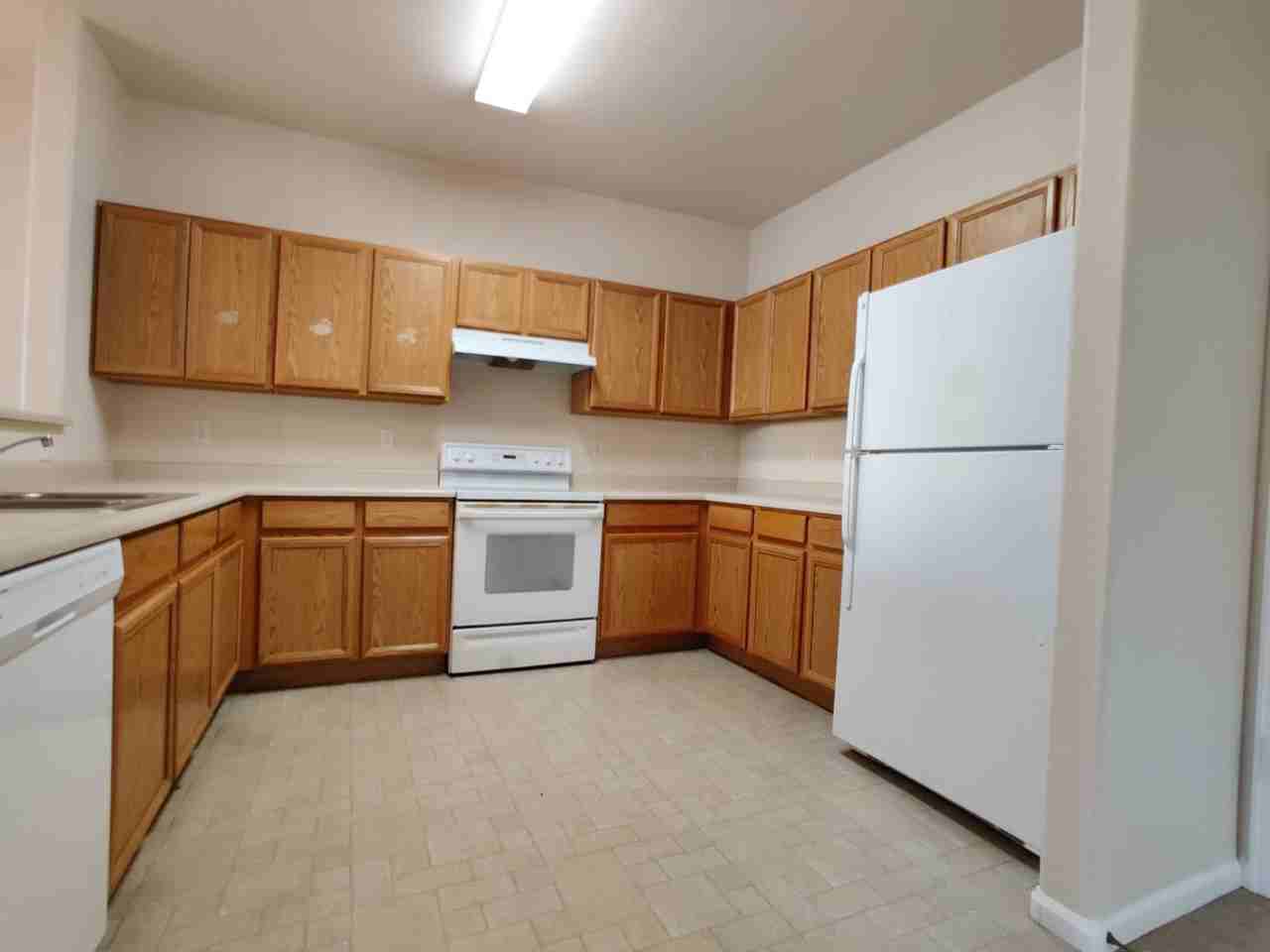 6089 Ensemble Hts - Photo 5 of 12