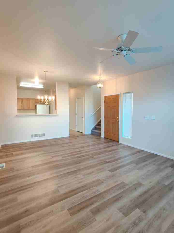 6089 Ensemble Hts - Photo 3 of 12